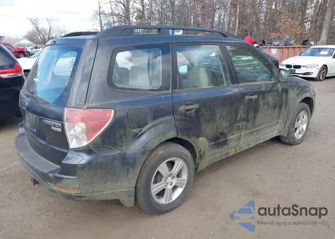 2011 Subaru Forester 2.5X z USA, uszkodzony, nr VIN JF2SHABC6BH716602